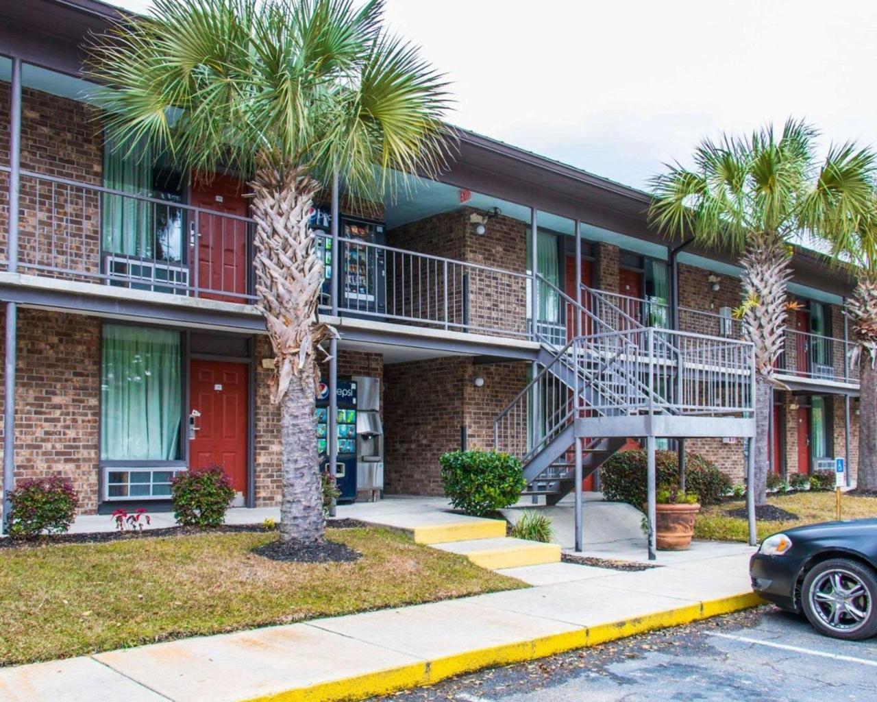 Rodeway Inn St. Helena - Beaufort South Frogmore Bagian luar foto
